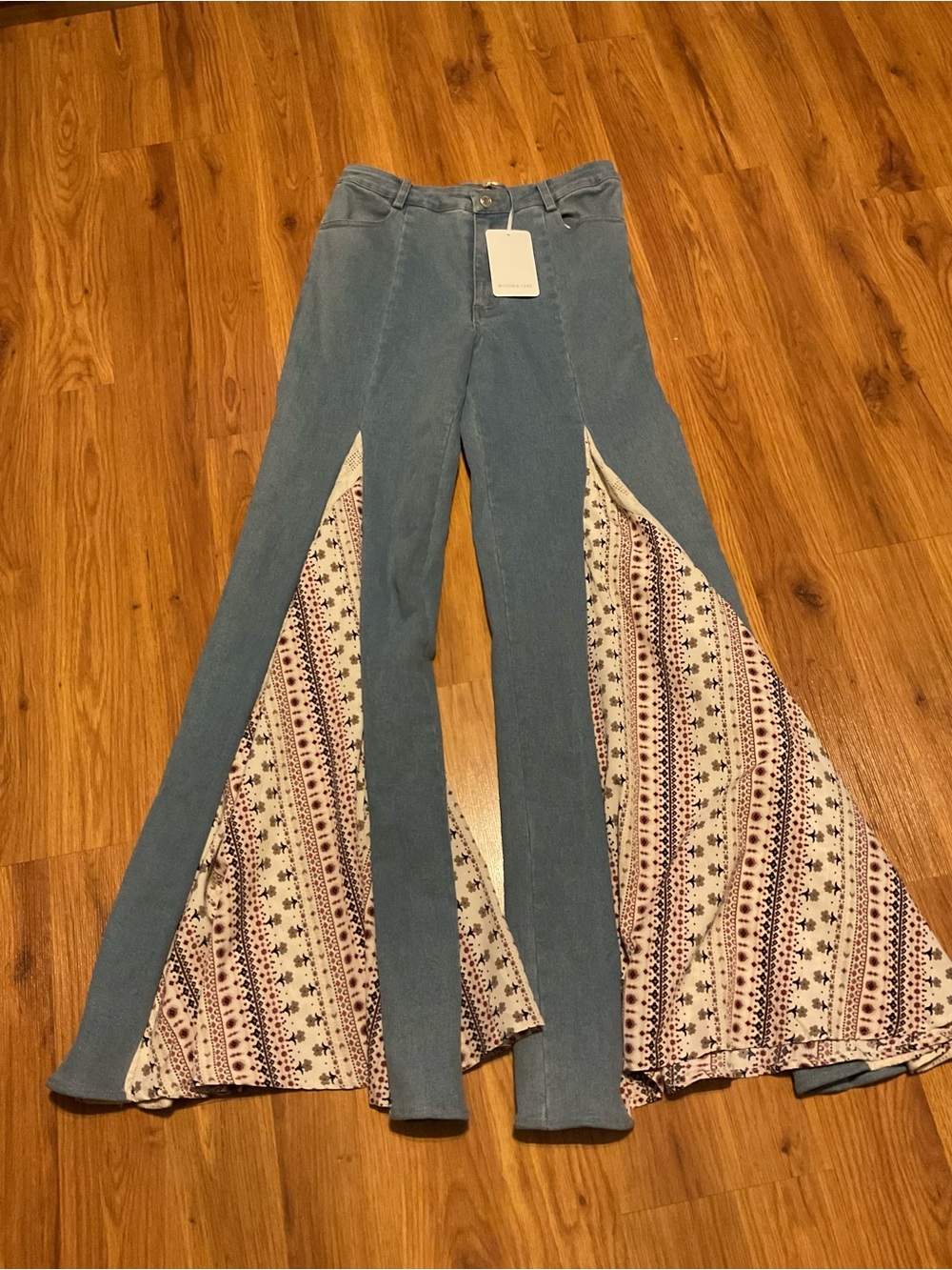 Wisteria Lane Wide Leg Boho Flare Jeans Lace Inserts Women’s Size Medium NWT